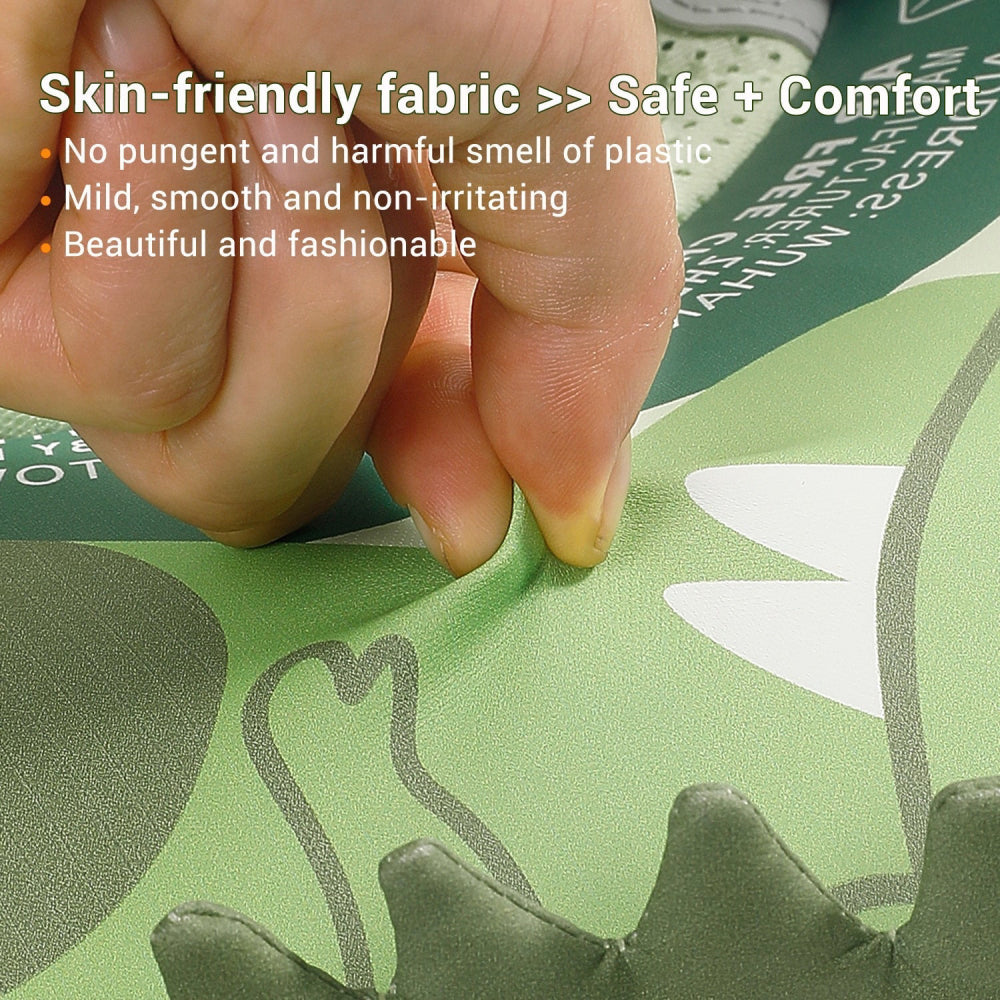 De Mambobaby™ Dinosaurus Float met zachte, huidvriendelijke stof. Biedt maximaal comfort en voorkomt huidirritatie voor baby's (3-24 maanden). Inclusief onzinkbare kern en UPF 50+ zonnekap.
